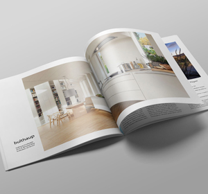 <span>Square Magazine</span><i>→</i>