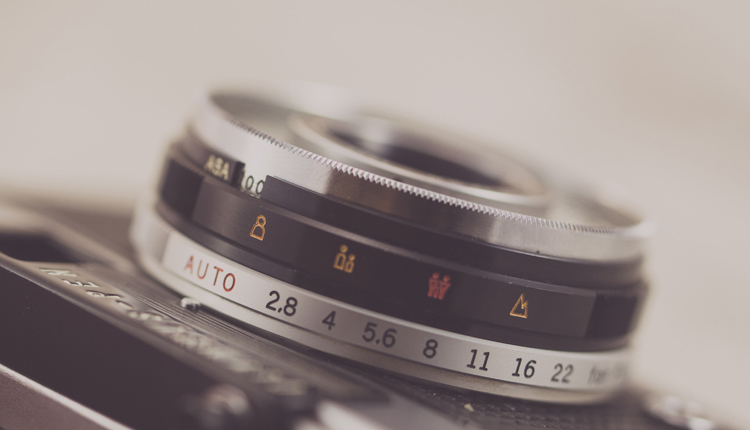 <i>Camera Closeup</i><span>camera</span>